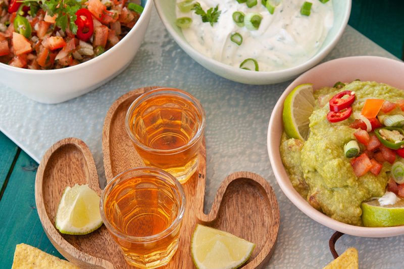 Dreierlei Dips: Guacamole, Sour Cream und Salsa ganz einfach selber machen