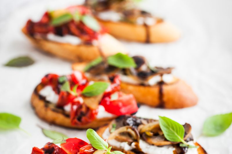 Crostini mit Pilzen & Tomaten