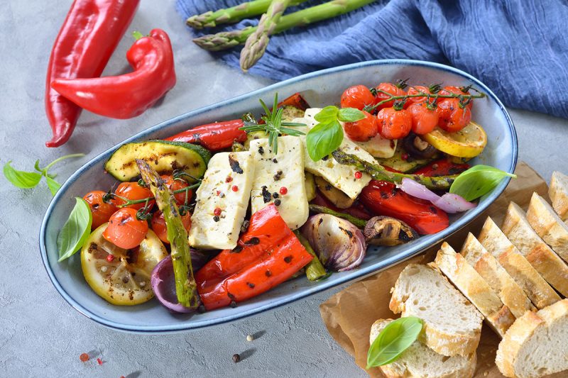 Grillgem&uuml;se-Salat mit Feta