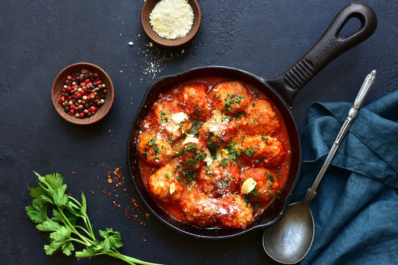 Reis-Hackfleischb&auml;llchen in Tomatensauce