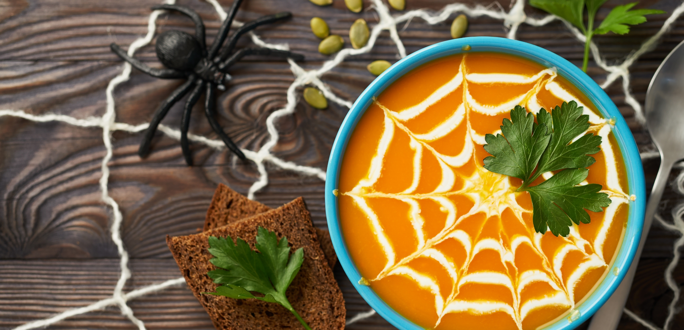 Gruselige Kürbissuppe zu Halloween | Rezept